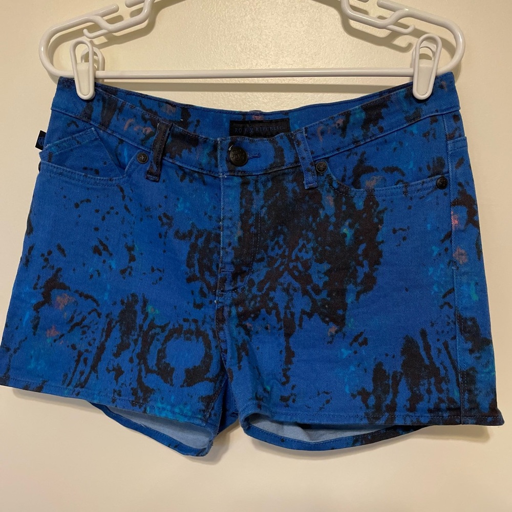 Rock & Republic Lolita splatter design shorts. Size 10